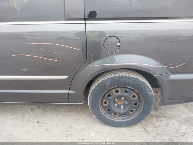 44513928 :رقم المزاد ، 2C4RC1BG0GR301883 vin ، 2016 Chrysler Town & Country Touring مزاد بيع