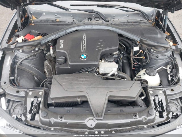 44513976 :رقم المزاد ، WBA3C3G57ENR25132 vin ، 2014 Bmw 320i Xdrive مزاد بيع