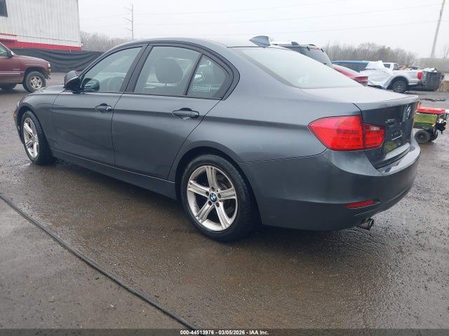 44513976 :رقم المزاد ، WBA3C3G57ENR25132 vin ، 2014 Bmw 320i Xdrive مزاد بيع