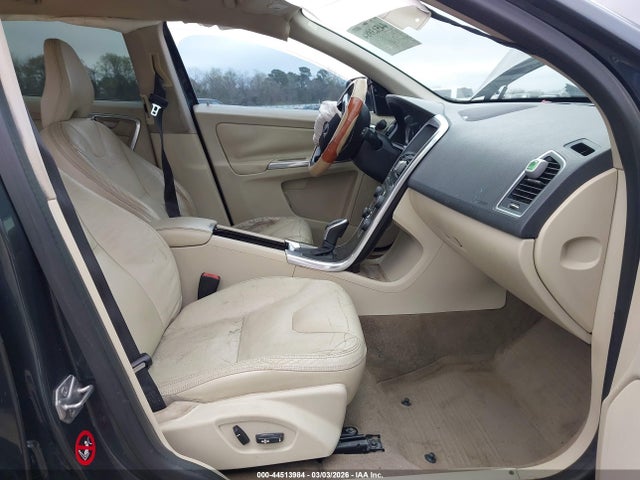 2015 VOLVO XC60 YV440MDD5F2617443 Photo 4