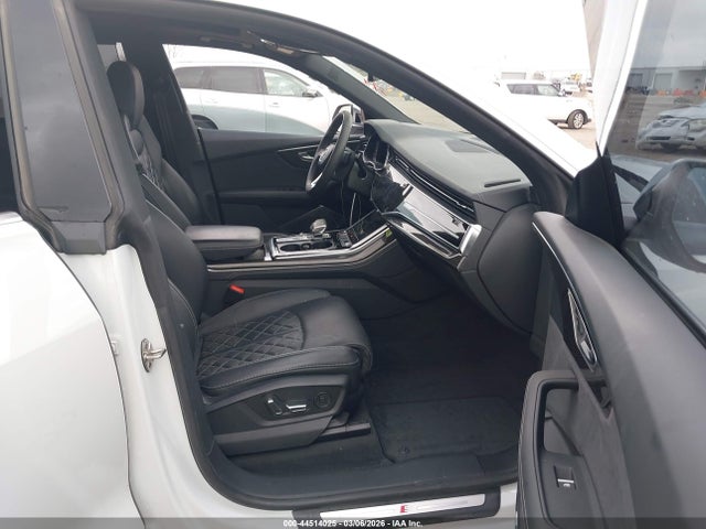 44514025 :رقم المزاد ، WA1AWBF17PD009550 vin ، 2023 Audi Sq8 Premium Plus Tfsi Quattro Tiptronic مزاد بيع