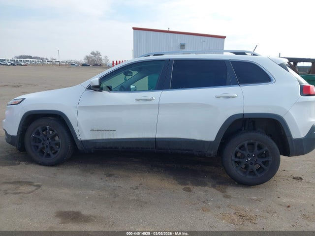 Jeep Cherokee Latitude 2016 1C4PJMCB9GW240672 Image 14