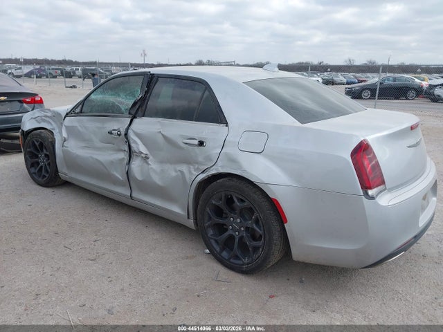Продаж на аукціоні авто 2020 Chrysler 300 Touring, vin: 2C3CCAAG2LH115614, номер лоту: 44514066