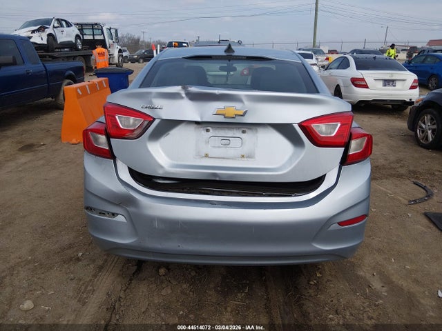 1G1BC5SM8J7199572 Chevrolet Cruze Ls Auto