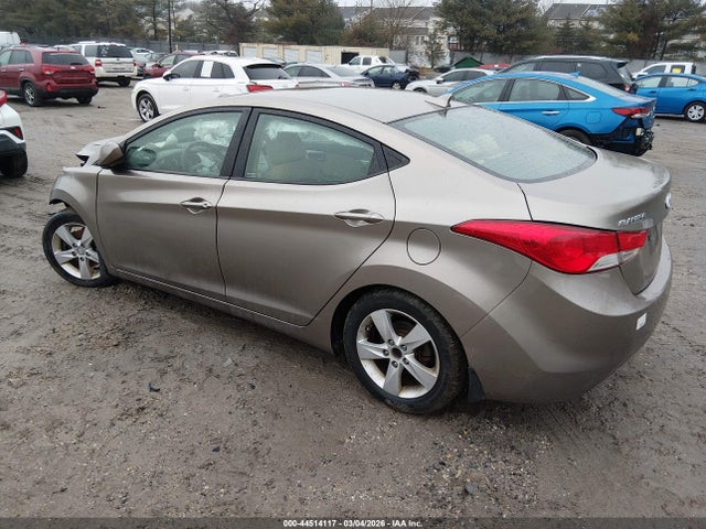 44514117 :رقم المزاد ، 5NPDH4AE2DH396503 vin ، 2013 Hyundai Elantra Gls مزاد بيع