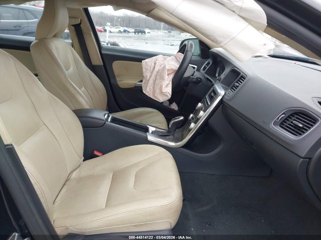 2016 VOLVO S60 YV1612TK8G2405385 Photo 4