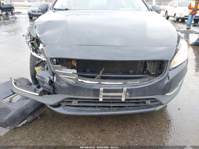 2016 VOLVO S60 YV1612TK8G2405385 Photo 5
