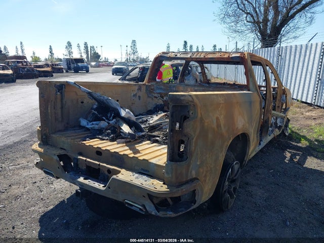 2024 Chevrolet Silverado 1500 4wd  Short Bed Rst მანქანა იყიდება აუქციონზე, vin: 3GCUDEE87RG396583, აუქციონის ნომერი: 44514131