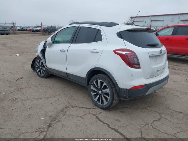2021 BUICK ENCORE KL4CJASB4MB302295 Photo 2