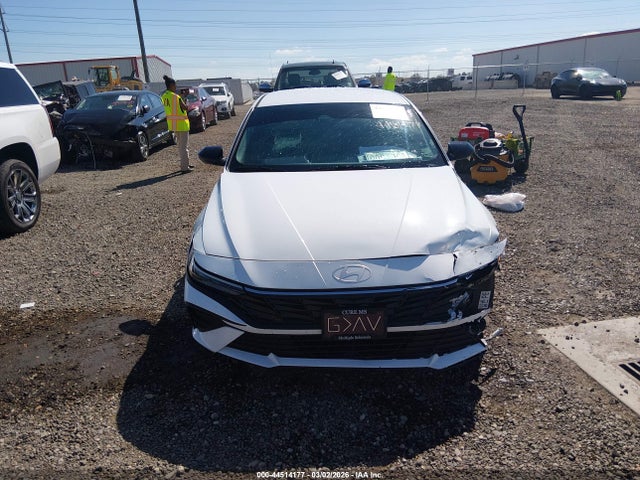 2025 Hyundai Elantra Sel Sport მანქანა იყიდება აუქციონზე, vin: KMHLM4DG6SU963587, აუქციონის ნომერი: 44514177