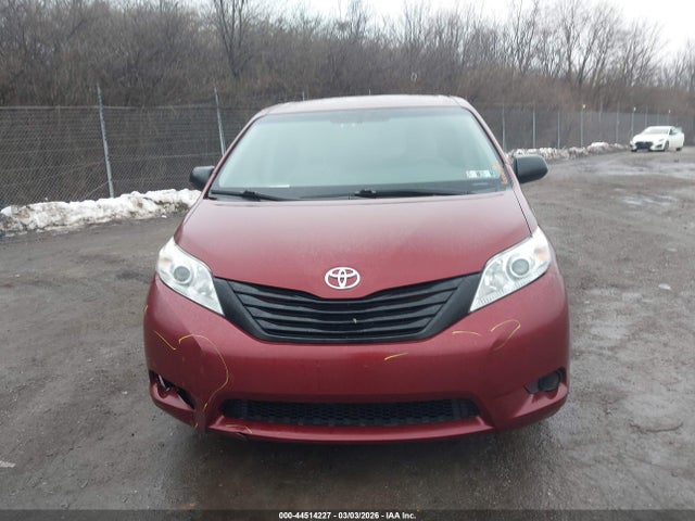5TDZZ3DC6HS842398 Toyota Sienna L 7 Passenger