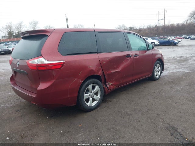 5TDZZ3DC6HS842398 Toyota Sienna L 7 Passenger