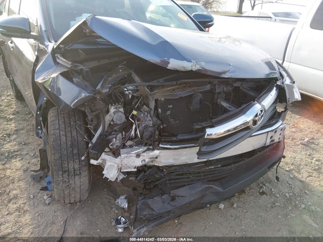 5TDJKRFH9GS329447 Toyota Highlander Xle V6