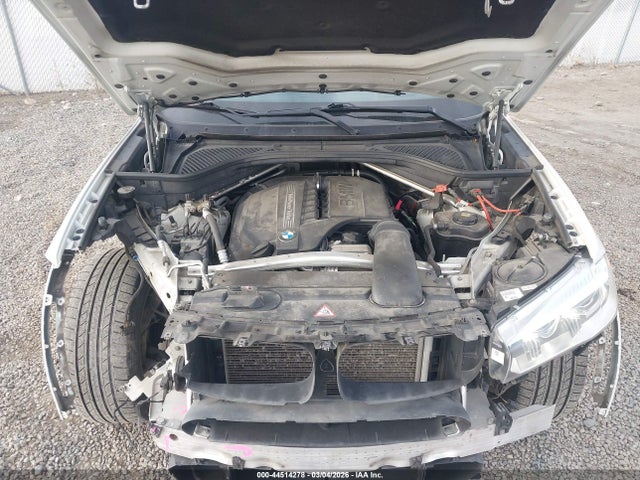 2015 BMW X5 5UXKR0C53F0P17506 Photo 9