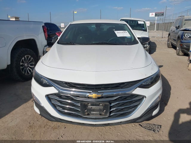 1G1ZB5ST9LF033059 Chevrolet Malibu Fwd Ls