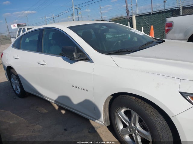 1G1ZB5ST9LF033059 Chevrolet Malibu Fwd Ls
