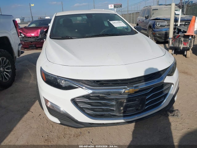 1G1ZB5ST9LF033059 Chevrolet Malibu Fwd Ls
