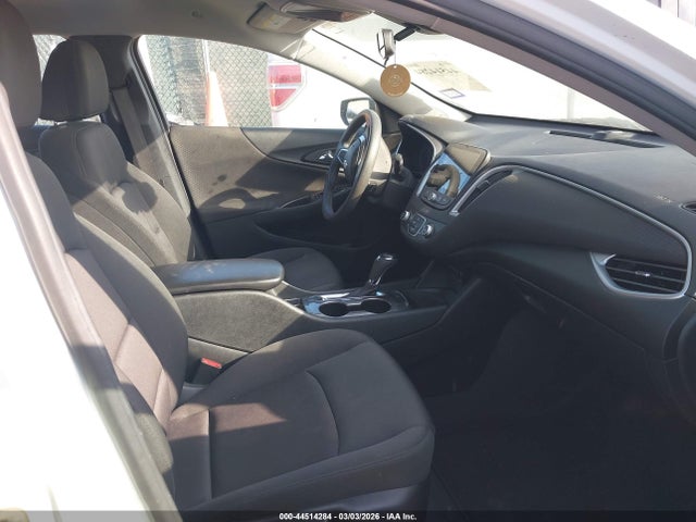 1G1ZB5ST9LF033059 Chevrolet Malibu Fwd Ls