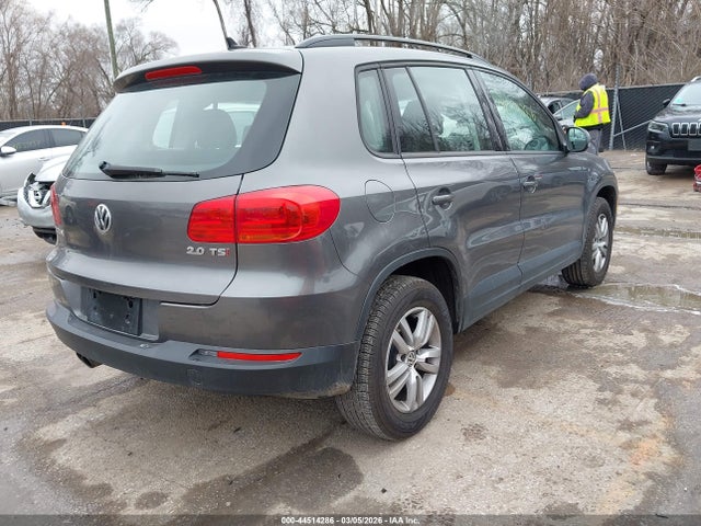 Продаж на аукціоні авто 2015 Volkswagen Tiguan S, vin: WVGAV7AX1FW561352, номер лоту: 44514286