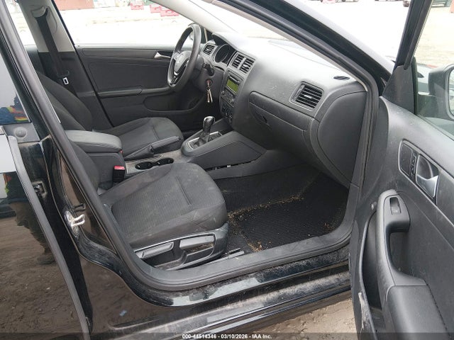 44514346 :رقم المزاد ، 3VW2K7AJ9FM281141 vin ، 2015 Volkswagen Jetta 2.0l S مزاد بيع