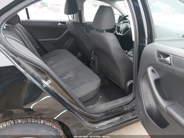 44514346 :رقم المزاد ، 3VW2K7AJ9FM281141 vin ، 2015 Volkswagen Jetta 2.0l S مزاد بيع