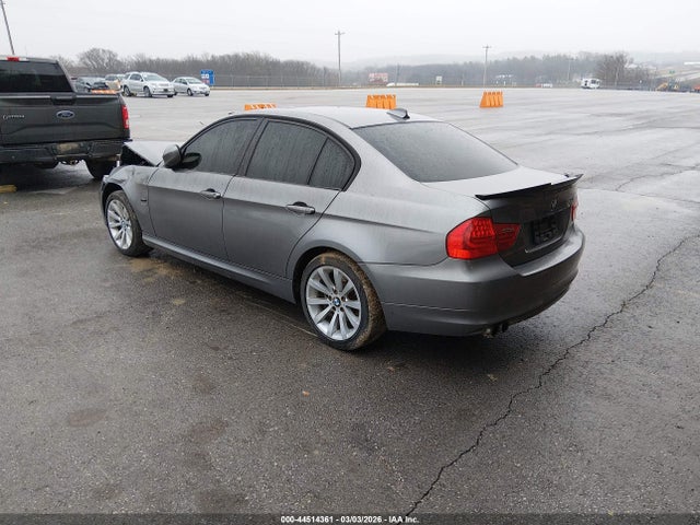44514361 :رقم المزاد ، WBAPK7C51BA972175 vin ، 2011 Bmw 328i Xdrive مزاد بيع