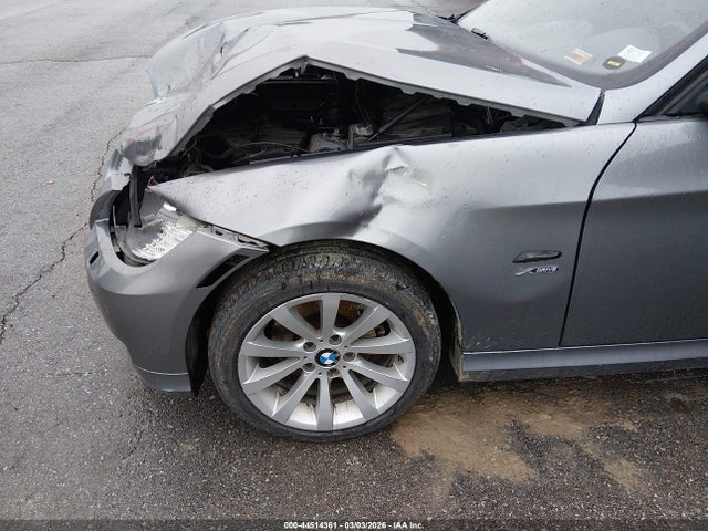 44514361 :رقم المزاد ، WBAPK7C51BA972175 vin ، 2011 Bmw 328i Xdrive مزاد بيع