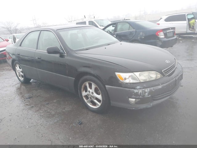 2001 LEXUS ES 300 JT8BF28G615105357