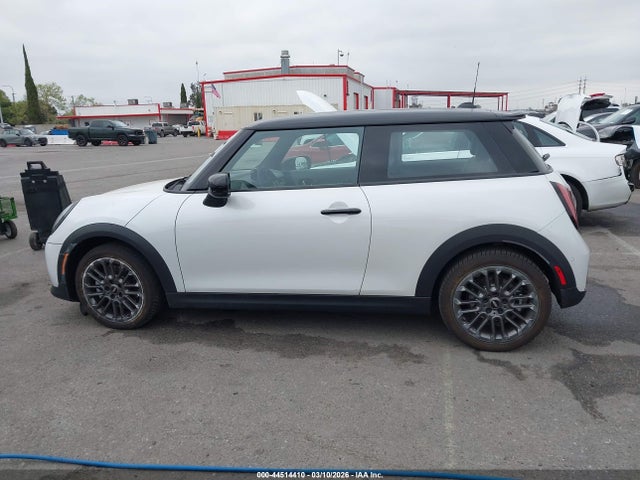 Mini Hardtop Cooper S 2026 WMW23GD08T2Y04541 Image 14