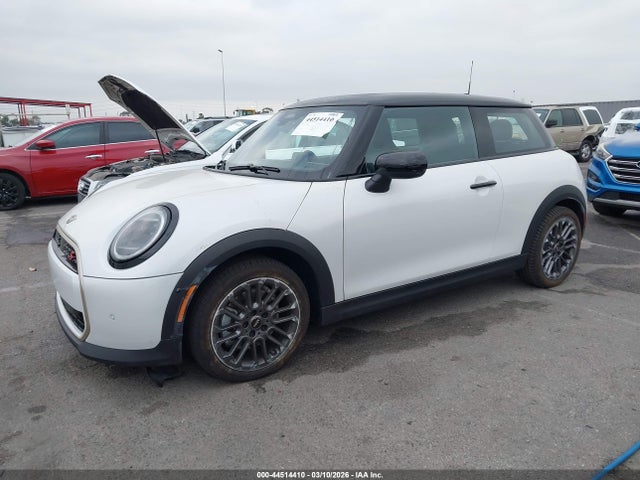 Mini Hardtop Cooper S 2026 WMW23GD08T2Y04541 Image 2
