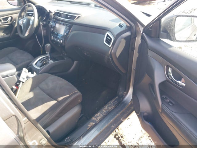 44514436 :رقم المزاد ، KNMAT2MV3FP553920 vin ، 2015 Nissan Rogue Sv مزاد بيع