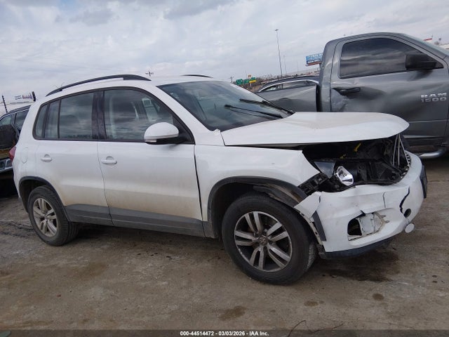 2016 Volkswagen Tiguan S მანქანა იყიდება აუქციონზე, vin: WVGAV7AX4GK000409, აუქციონის ნომერი: 44514472