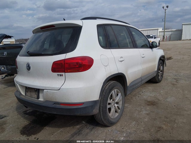 2016 Volkswagen Tiguan S მანქანა იყიდება აუქციონზე, vin: WVGAV7AX4GK000409, აუქციონის ნომერი: 44514472