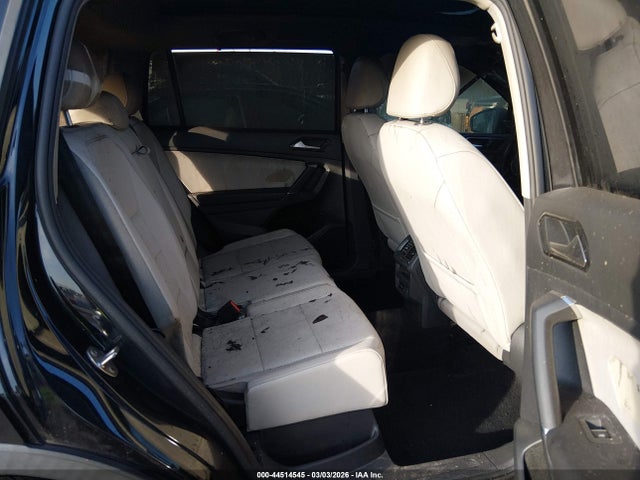 44514545 :رقم المزاد ، 3VV2B7AX0JM139102 vin ، 2018 Volkswagen Tiguan 2.0t Se/2.0t Sel مزاد بيع