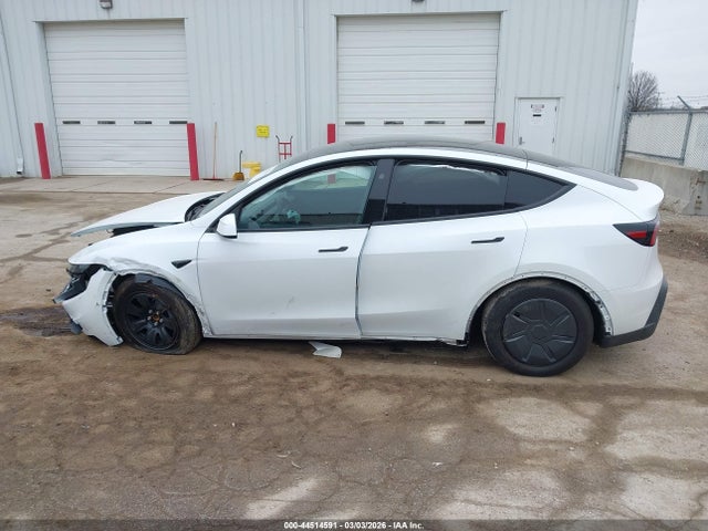 Aukcja sprzedaży 2026 Tesla Model Y Premium Rear-wheel Drive/standard Rear-wheel Drive, vin: 7SAYGDED1TA619942, numer aukcji: 44514591