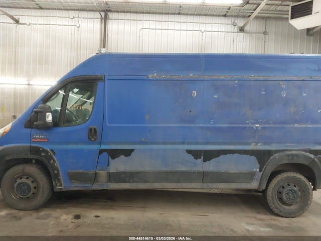Продаж на аукціоні авто 2018 Ram Promaster 2500 High Roof 159 Wb, vin: 3C6TRVDG4JE144240, номер лоту: 44514615
