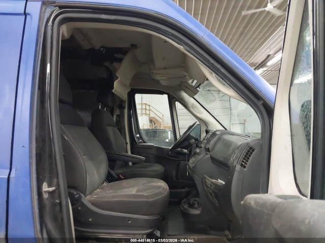 2018 RAM PROMASTER 2500 3C6TRVDG4JE144240 Photo 4