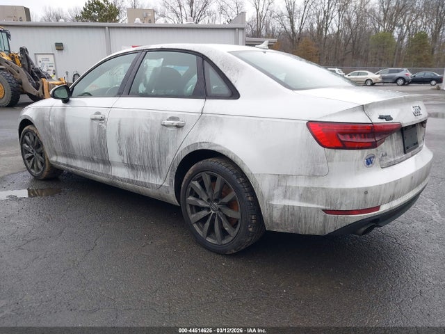 2017 AUDI A4 WAUANAF40HN015129 Photo 2