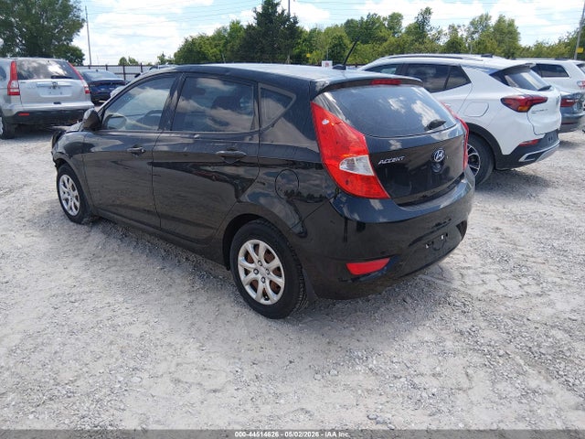 2013 Hyundai Accent Gs მანქანა იყიდება აუქციონზე, vin: KMHCT5AE8DU084655, აუქციონის ნომერი: 44514626