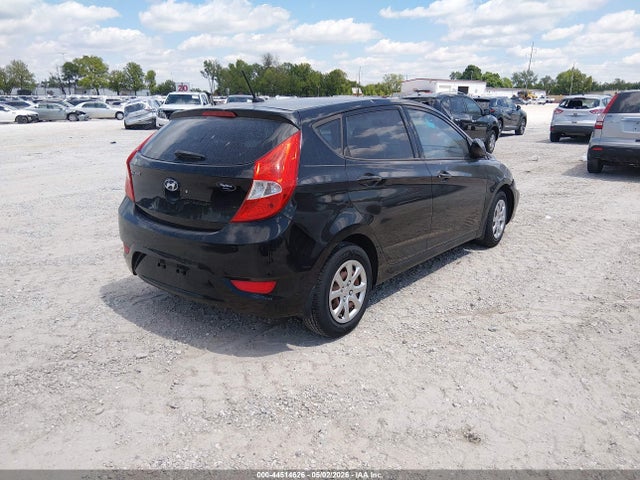 2013 Hyundai Accent Gs მანქანა იყიდება აუქციონზე, vin: KMHCT5AE8DU084655, აუქციონის ნომერი: 44514626