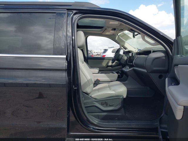 1FMJK1J84SEA43928 Ford Expedition Active Max
