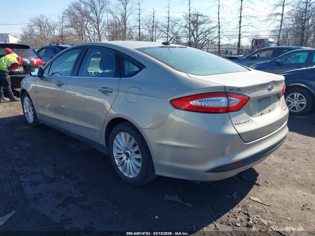 2015 FORD FUSION HYBRID 3FA6P0LU5FR167585 Photo 2