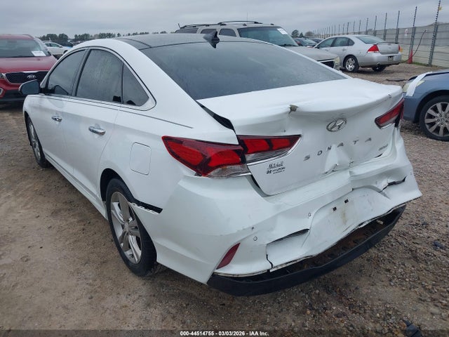 2019 HYUNDAI SONATA 5NPE34AF3KH730305 Photo 2