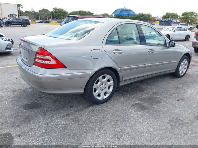 2006 MERCEDES-BENZ C 350 WDBRF56HX6F759940 Photo 3
