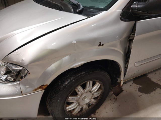 44514804 :رقم المزاد ، 2A4GP54L76R755778 vin ، 2006 Chrysler Town & Country Touring مزاد بيع