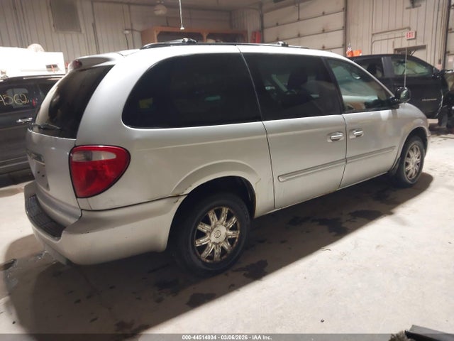 44514804 :رقم المزاد ، 2A4GP54L76R755778 vin ، 2006 Chrysler Town & Country Touring مزاد بيع