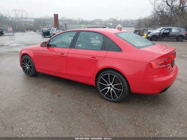 2010 AUDI A4 WAUBFAFL2AN009542 Photo 2