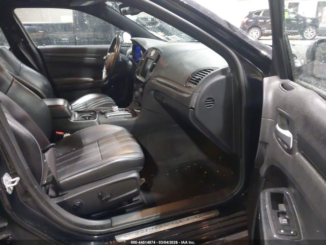 44514874 :رقم المزاد ، 2C3CCAGG8GH225001 vin ، 2016 Chrysler 300 300s مزاد بيع