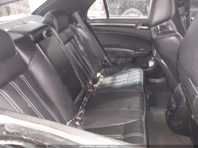 44514874 :رقم المزاد ، 2C3CCAGG8GH225001 vin ، 2016 Chrysler 300 300s مزاد بيع