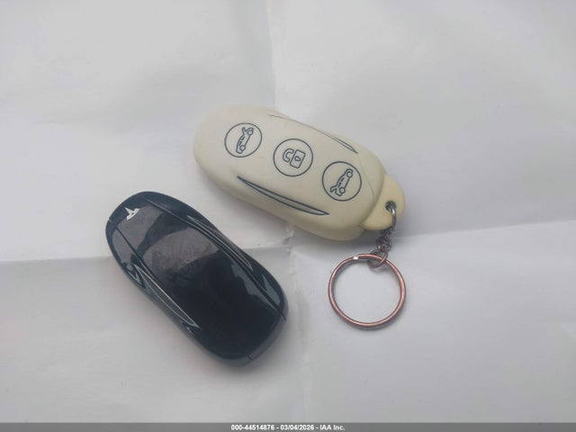 2015 TESLA MODEL S 5YJSA1H11FFP77922 Photo 10